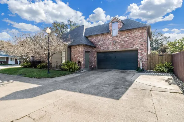 36 Audubon Oaks Blvd, Lafayette, LA 70506-2488