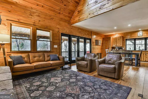 729 Poplar Hollow RD, Ellijay, GA 30540