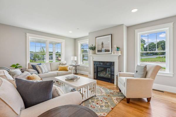 173 Falcon Crest DR #26, Gorham, ME 04038