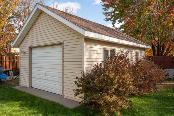 13755 Quinn ST NW, Andover, MN 55304