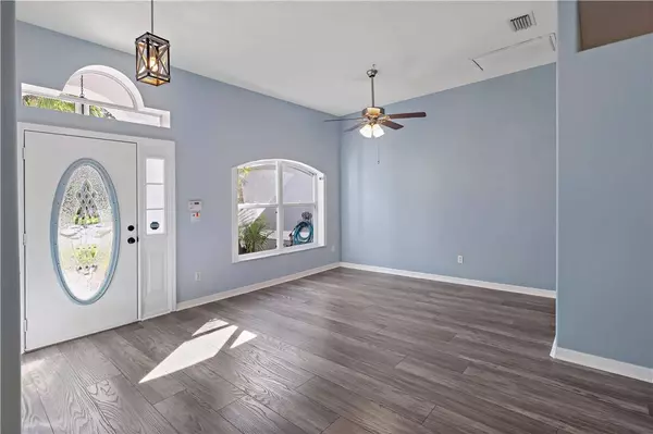 5486 5th LN, Vero Beach, FL 32968