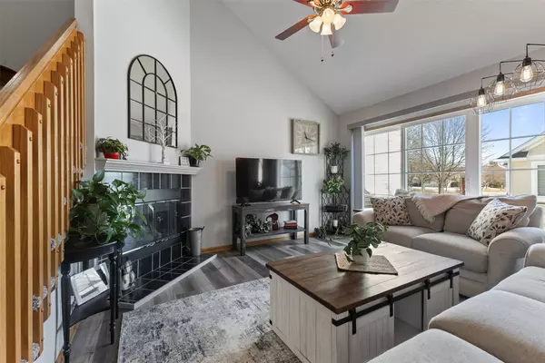 9300 Greenspire Drive #61, West Des Moines, IA 50266