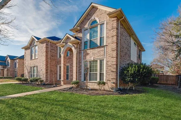 707 Ascot Park Drive, Mansfield, TX 76063