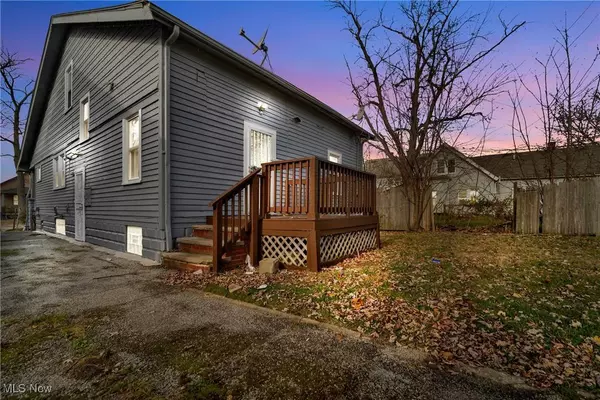 4011 E 142nd ST, Cleveland, OH 44128