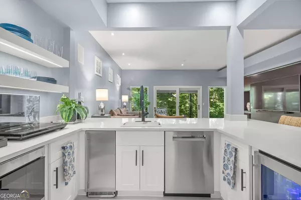 205 Flowing Spring TRL, Roswell, GA 30075