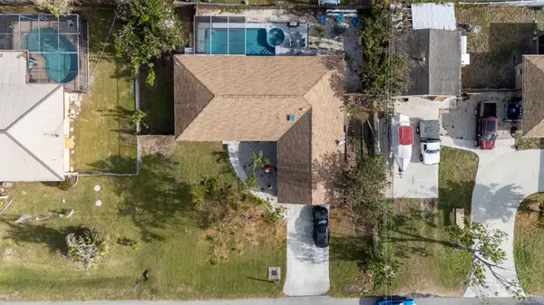 Renaissance Blvd, Venice, FL 34293