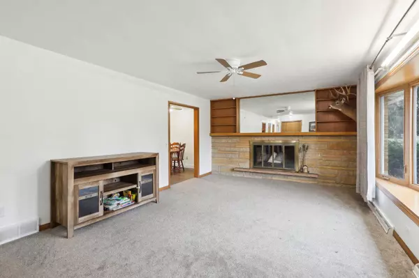 6509 Linden Circle, Windsor, WI 53598