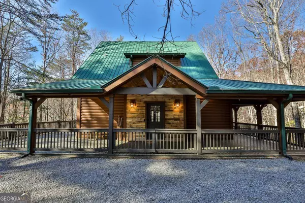 729 Poplar Hollow RD, Ellijay, GA 30540