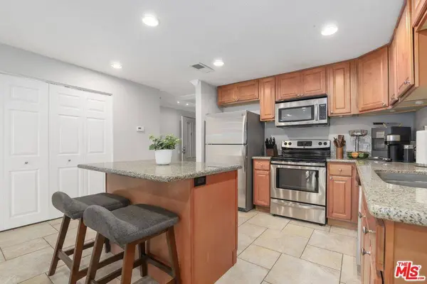 7132 N Marina Pacifica Dr, Long Beach, CA 90803