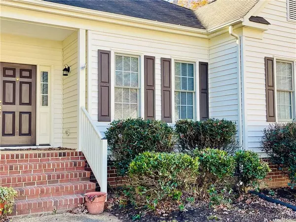 3712 Mulberry LN, Williamsburg, VA 23188