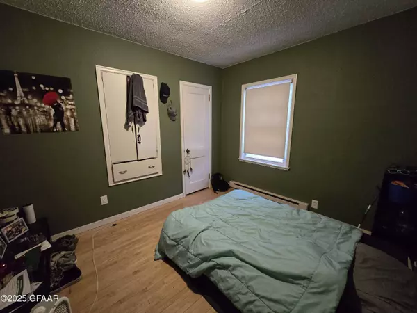 1824 5TH AVE N, Grand Forks, ND 58203