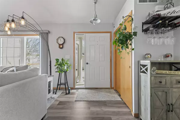 9300 Greenspire Drive #61, West Des Moines, IA 50266