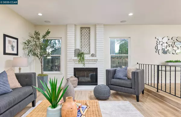 860 Niagara Ct, Concord, CA 94518