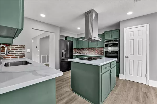 15 Cherry HLS, Trinity, TX 75862