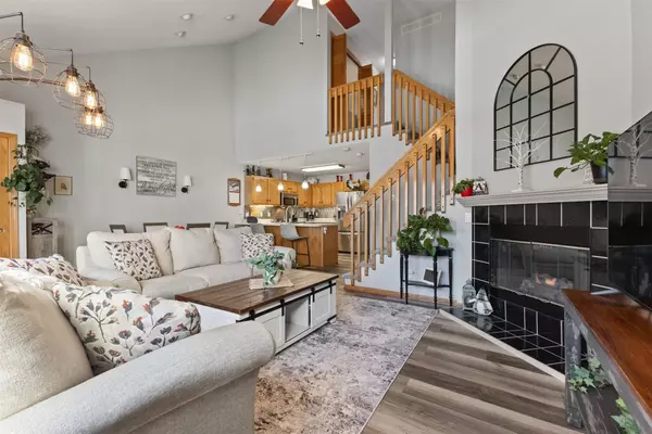 9300 Greenspire Drive #61, West Des Moines, IA 50266