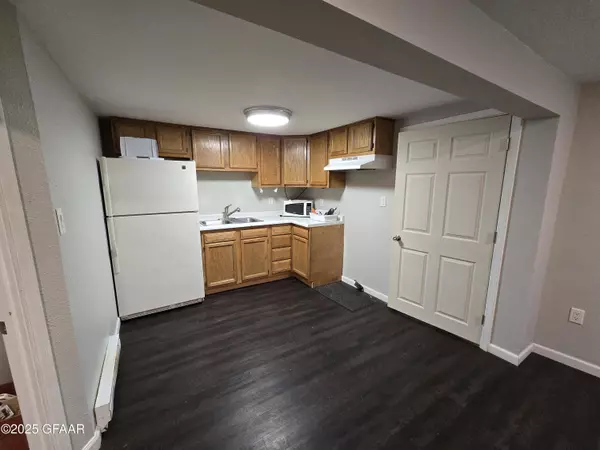 1824 5TH AVE N, Grand Forks, ND 58203