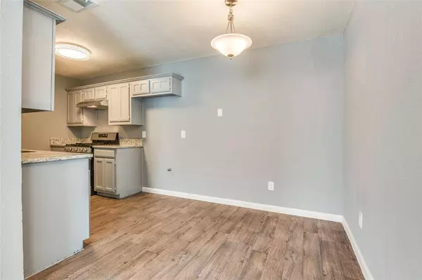 1728 Dynasty Drive, Glenn Heights, TX 75154