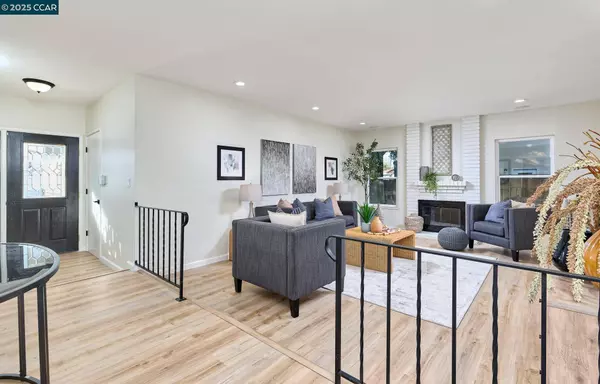 860 Niagara Ct, Concord, CA 94518