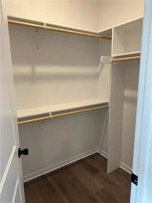 1315 NE Redwood CT, Oak Grove, MO 64075