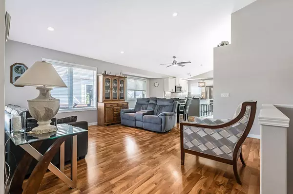 336 Willow Ridge Manor, Diamond Valley, AB T0L0H0