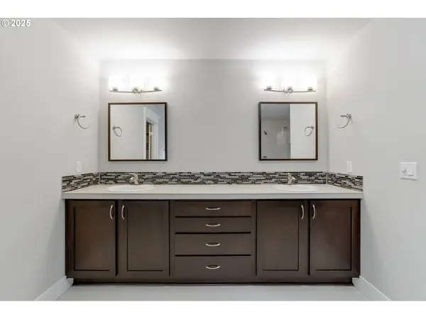 28340 SW MCGRAW AVE, Wilsonville, OR 97070