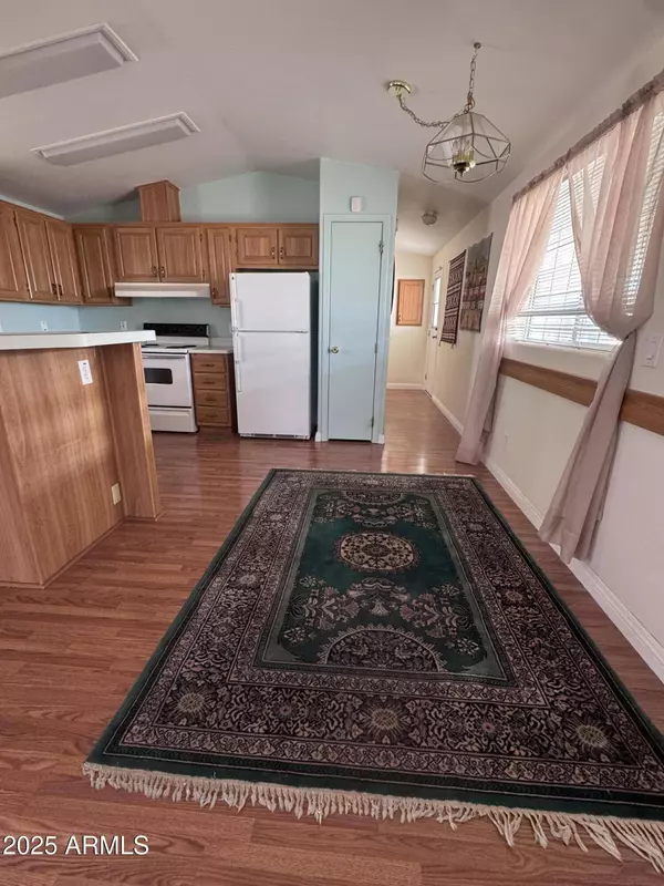 827 S 90TH Street, Mesa, AZ 85208