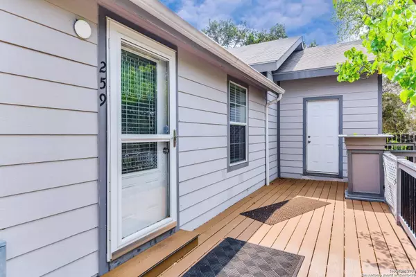 259 PARK DR, Lakehills, TX 78063-6445