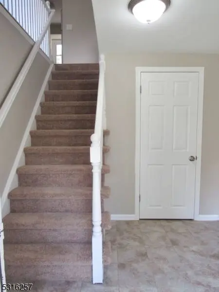 5 Cohocton Rd, Vernon Twp., NJ 07422