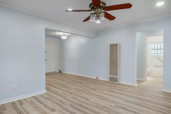 4511 44th ST, Sacramento, CA 95820