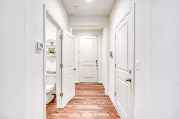 953 Fir ST, Madera, CA 93636