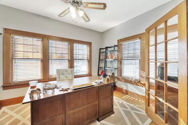 432 N Broadview St, Wichita, KS 67208