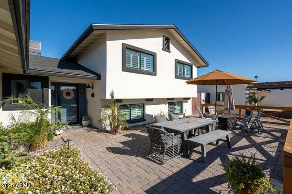 8126 E JACKRABBIT Road, Scottsdale, AZ 85250