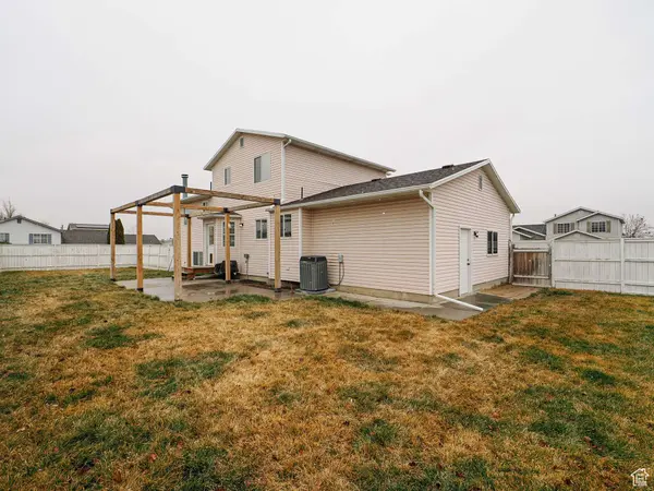 8366 S ETUDE DR, West Jordan, UT 84088