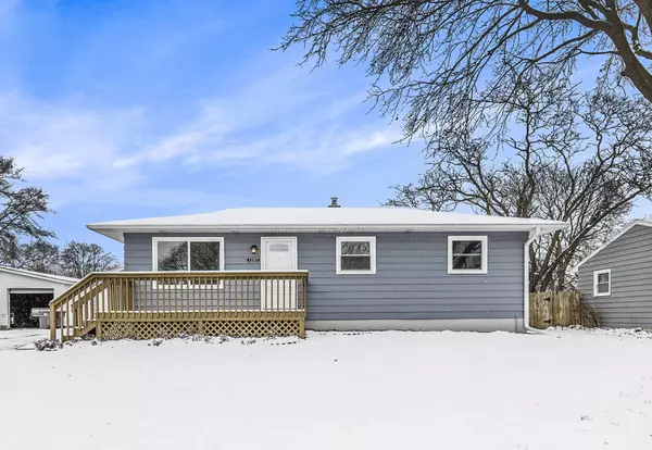 1267 Sibley SE Street, Lowell, MI 49331