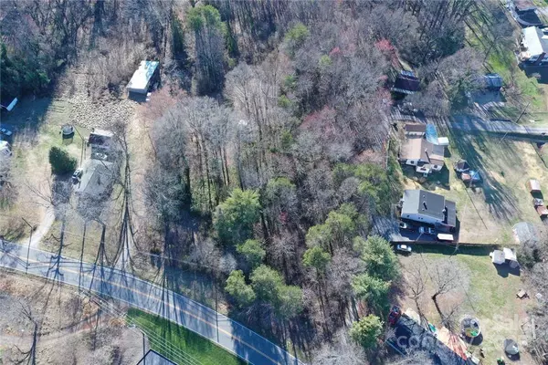 320 Fairgrove Church RD, Conover, NC 28613