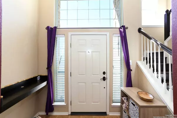 13606 TOPAZ LK, Helotes, TX 78023-3656