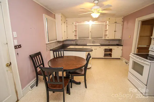 2913 & 2901 Wesleyan Church RD, Lincolnton, NC 28092