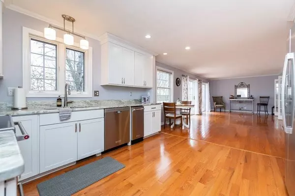 25 Towne Hill Road, Haverhill, MA 01835