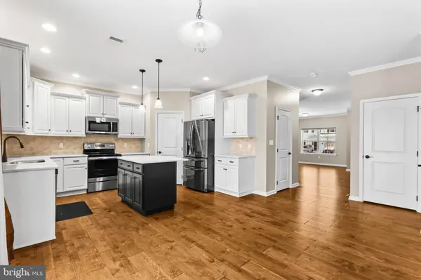 5464 SUNFLOWER LN, Allentown, PA 18104