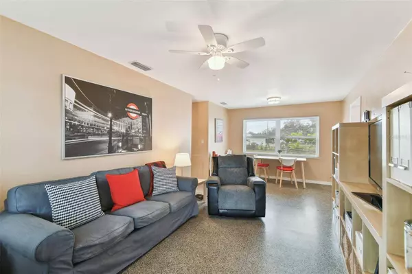 4504 W PAXTON AVE, Tampa, FL 33611