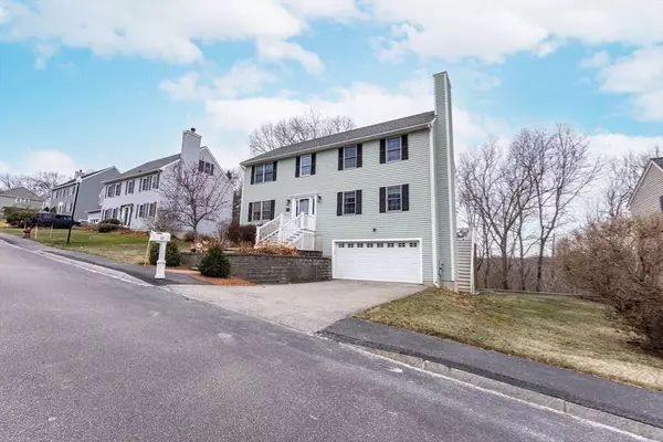 25 Towne Hill Road, Haverhill, MA 01835