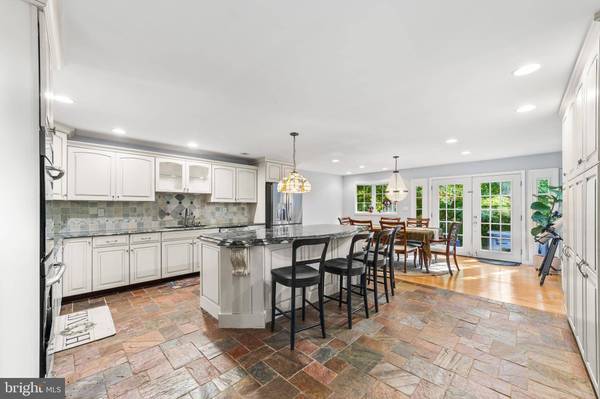 660 MAPLE AVE, Haddonfield, NJ 08033