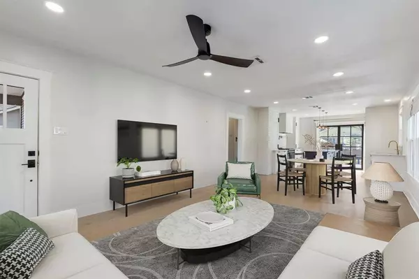 1024 Algregg ST, Houston, TX 77009