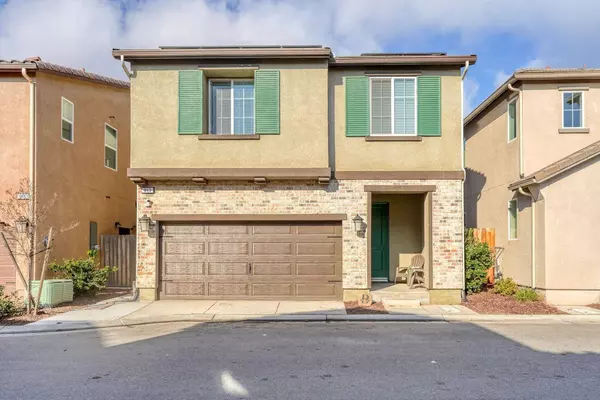 953 Fir ST, Madera, CA 93636