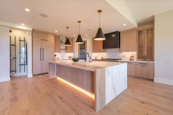 9281 Heartwood Drive, Truckee, CA 96161