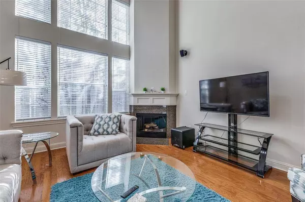 5800 La Vista Drive, Dallas, TX 75206