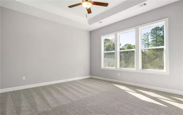 105 Oak Hill CT, Newnan, GA 30265