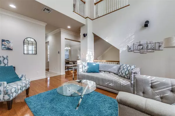 5800 La Vista Drive, Dallas, TX 75206