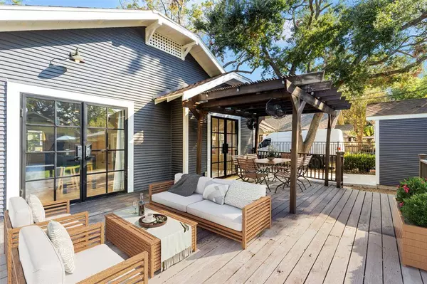 1024 Algregg ST, Houston, TX 77009