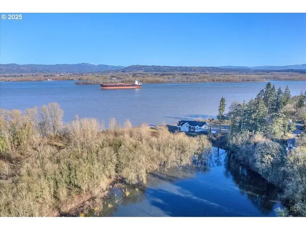 300 MADRONA CT, St Helens, OR 97051